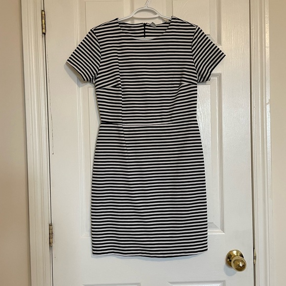 Black and white striped dress - Picture 2 of 3